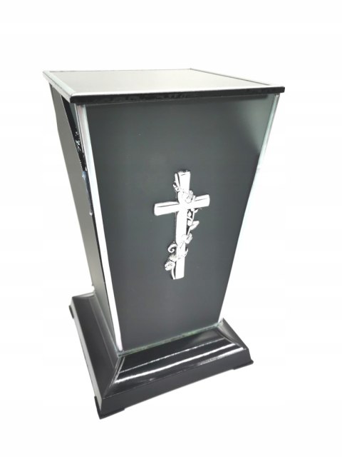 ZNICZ ZNICZE CZARNA SATYNOWA KAPLICZKA Z APLIKACJĄ