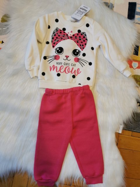 Zestaw dla dziewczynki dres 98 3 lata nadruk kotek